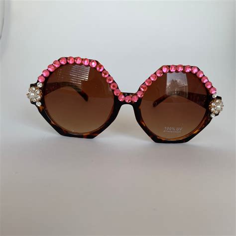 pink tortoise shell sunglasses